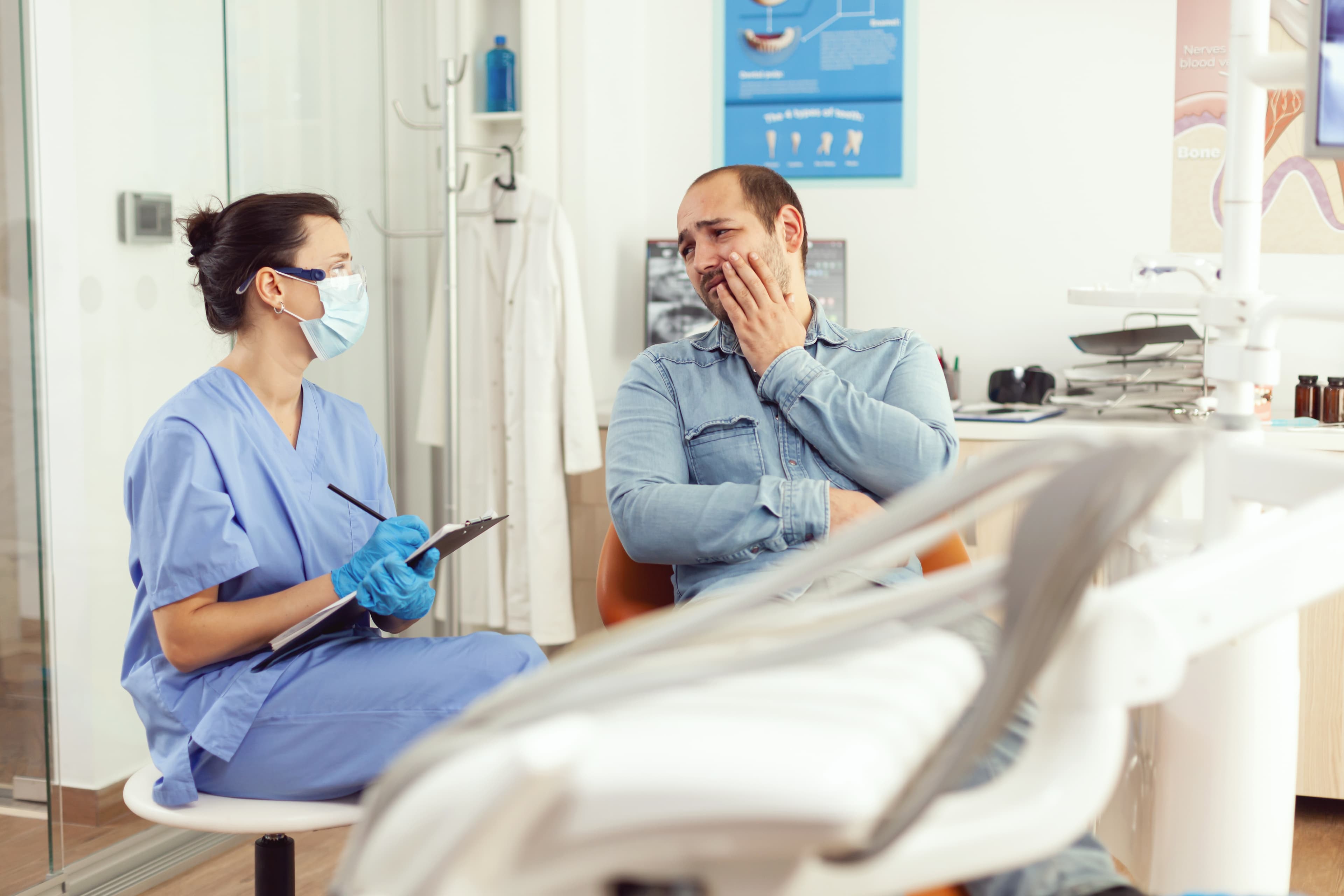 Emergency dental care for tooth pain